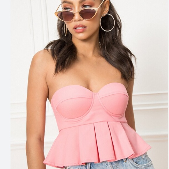 SUPERDOWN Cherrie Peplum Top - Picture 3 of 11